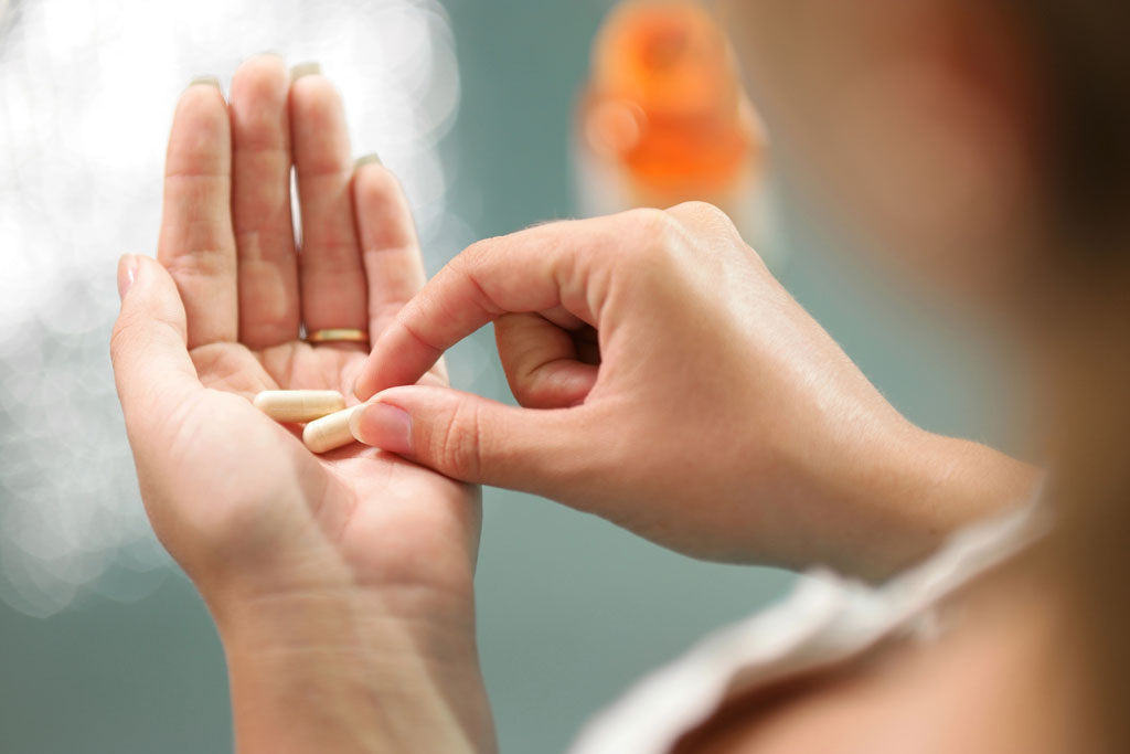 4 Best Women's Health Supplements You Should Take Daily